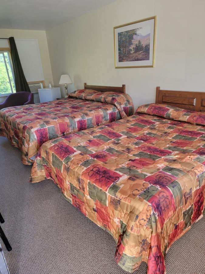 Gateway Motel Gananoque Exterior photo